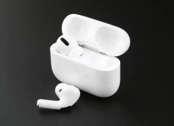 常戴耳机应遵循三个“60”原则,2026年轻人必看的护耳指南 常戴耳机应遵循三个“60”原则,2026年轻人必看的护耳指南