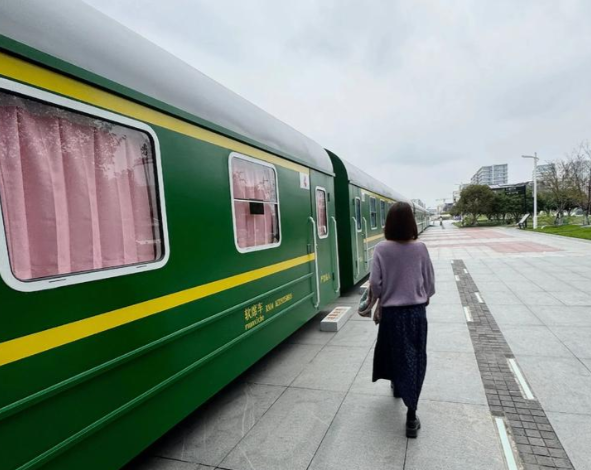 永不发车的列车网友却建议全国推广 杭州东站设置深夜抵达旅客免费歇脚点