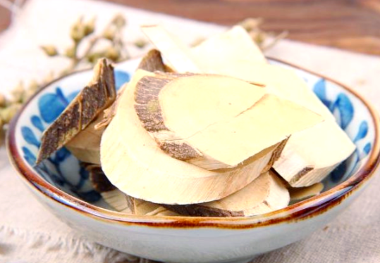 三叉苦的功效与作用有哪些 三叉苦与什么中药搭配效果更好