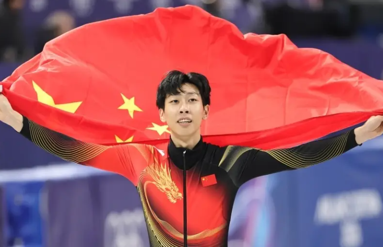 孙龙米兰冬奥会短道速滑男子1000米摘银 中国短道队首枚奖牌诞生 孙龙米兰冬奥会短道速滑男子1000米摘银 中国短道队首枚奖牌诞生