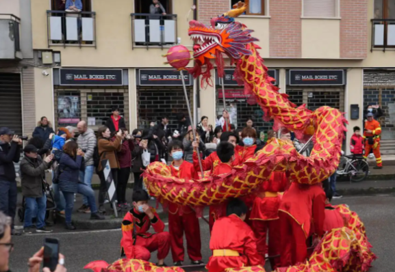 已有近20国将春节列入法定假日 全球约五分之一人口共同参与庆祝春节 已有近20国将春节列入法定假日 全球约五分之一人口共同参与庆祝春节
