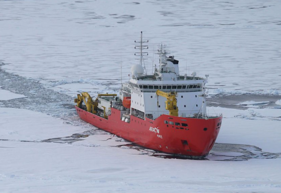 “雪龙”号完成阿蒙森海大洋作业 “雪龙”号获取一批珍贵的科研样品 “雪龙”号完成阿蒙森海大洋作业 “雪龙”号获取一批珍贵的科研样品
