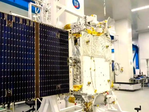 “三体计算星座”实现星间组网突破 三体计算星座完成10个人工智能模型部署验证 “三体计算星座”实现星间组网突破 三体计算星座完成10个人工智能模型部署验证