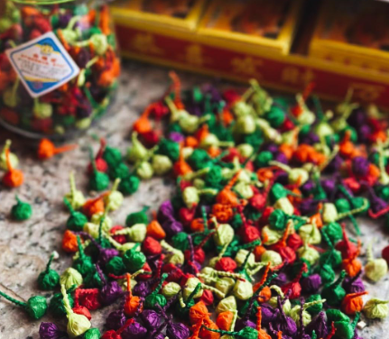 幼童把摔炮当糖果入口后爆炸!街边卖的“糖果”摔炮你认识吗? 幼童把摔炮当糖果入口后爆炸!街边卖的“糖果”摔炮你认识吗?