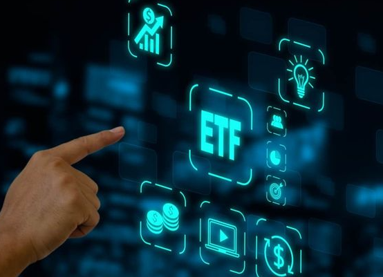 科创芯片ETF早盘成交活跃,稀土、稀有金属相关ETF半日涨超6% 科创芯片ETF早盘成交活跃,稀土、稀有金属相关ETF半日涨超6%