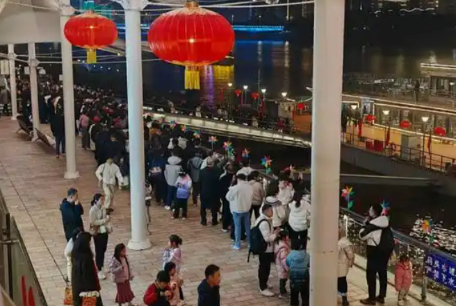 春节假期创多项“新高”！春节假期国内出游5.96亿人次