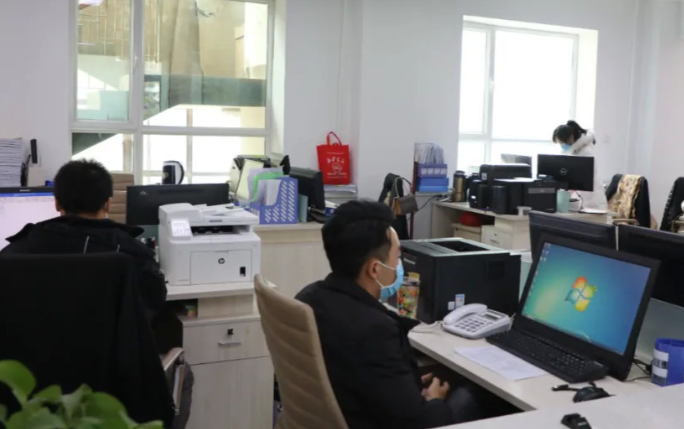 开工第一天被通知放假10天！员工开工抽中10天带薪年假当场欢呼拎包走人