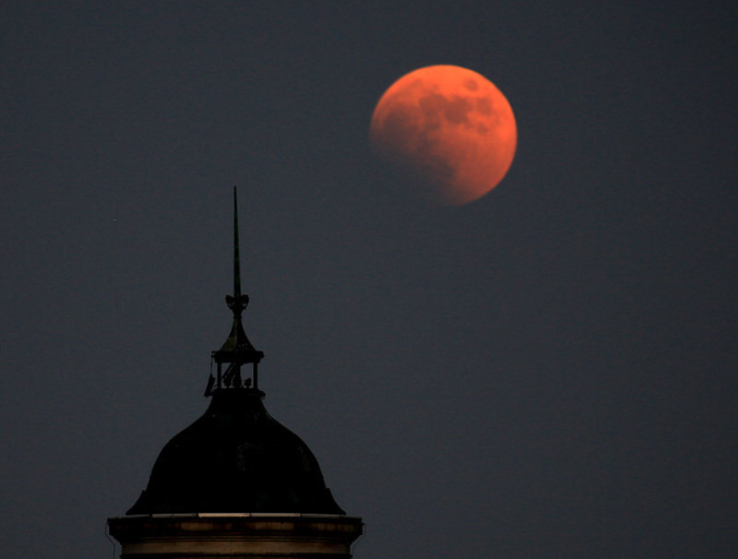 元宵节将迎月全食!元宵夜将上演今年唯一一次月全食 元宵节将迎月全食!元宵夜将上演今年唯一一次月全食
