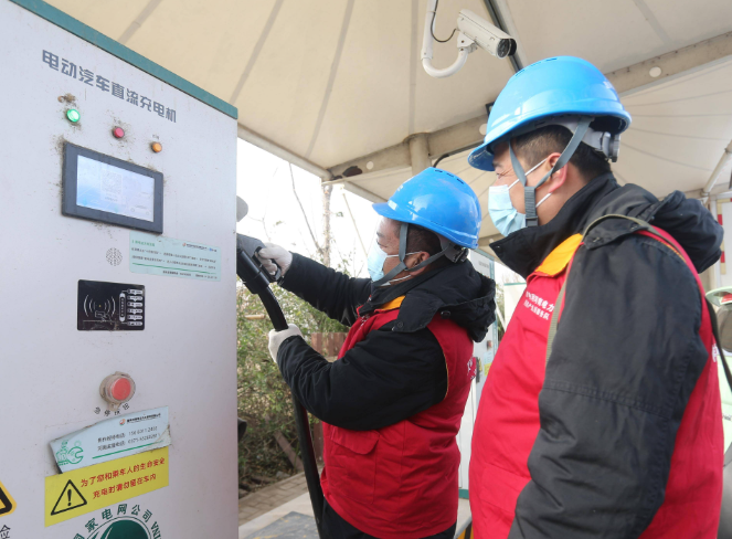 河南春节假期新能源汽车充电量创新高 绿色出行动能强劲 河南春节假期新能源汽车充电量创新高 绿色出行动能强劲