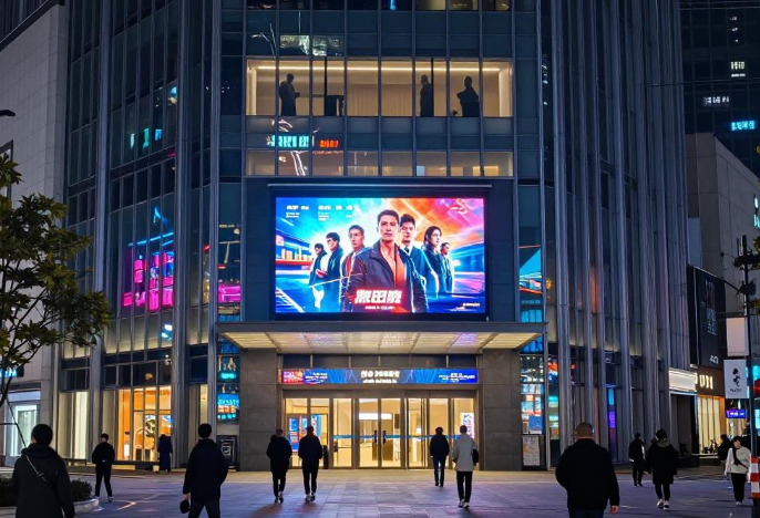 2026中国电影票房突破100亿元，中国电影市场能领跑全球吗？