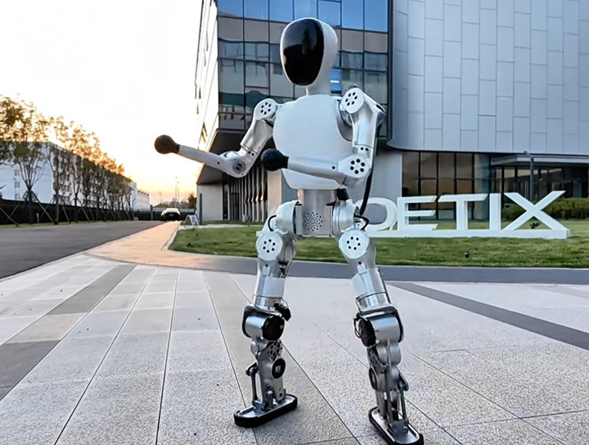 中国人形机器人快速“上量”靠什么 中国企业包揽2025年人形机器人出货量榜单前六名 中国人形机器人快速“上量”靠什么 中国企业包揽2025年人形机器人出货量榜单前六名