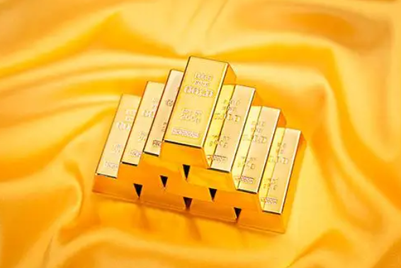 金价冲破5400后回落近150美元,3月金价短期再涨5%-10% 金价冲破5400后回落近150美元,3月金价短期再涨5%-10%