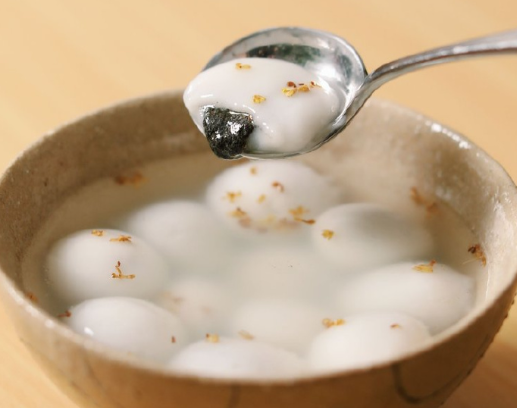 元宵和汤圆是同一种食品吗 元宵和汤圆怎么吃更健康