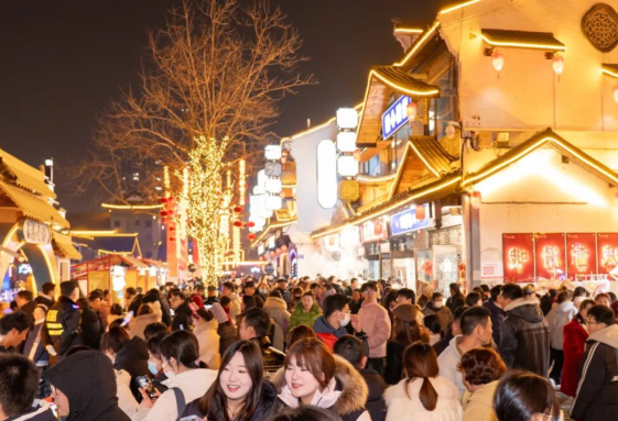 为什么说元宵节才是中国“情人节” 古代社会常常在元宵节解除宵禁