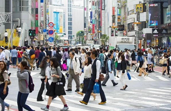 驻日大使馆提醒:防范日本“撞人族” 日本“撞人族”是如何产生的