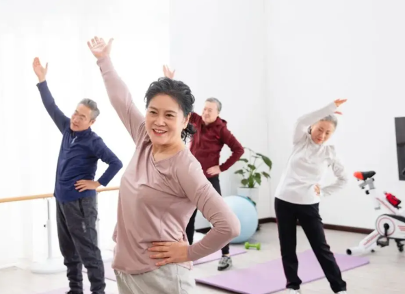 “十五五”时期人均预期寿命提到80岁 我国人均预期寿命提升面临哪些挑战