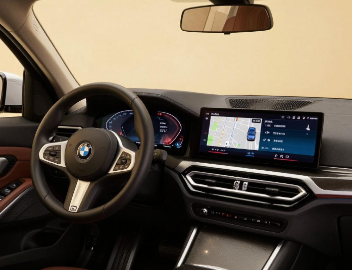 2026年宝马3系的多媒体系统可以升级配置吗?
