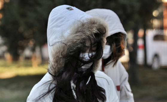 在北京穿了将近半年的羽绒服 北京多地气温仍在0℃左右徘徊