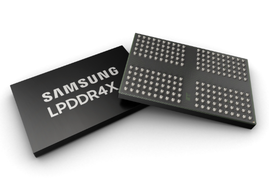 手机涨价潮来袭多个老机型调价 电子产品受内存涨价影响集体涨价