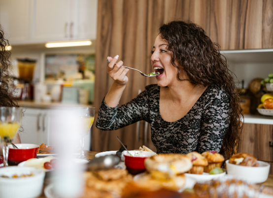 吞咽耳朵里有响声是怎么回事 吞咽时耳朵有响声需要检查吗