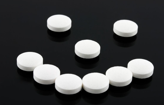 头孢停药多久之后可以饮酒 含酒精食品药品和头孢同服有风险