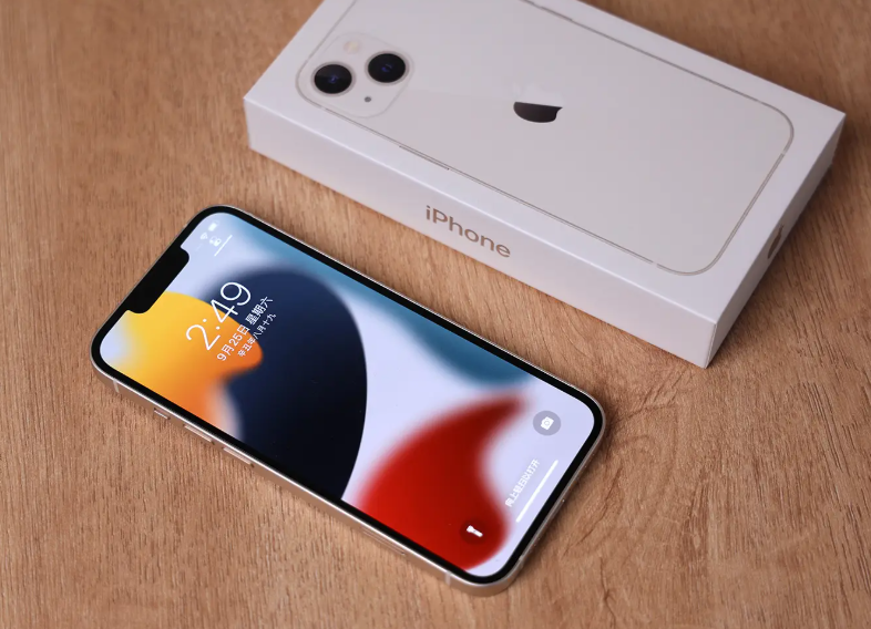 苹果最便宜手机来了，iPhone 17e今日发售值得买吗？