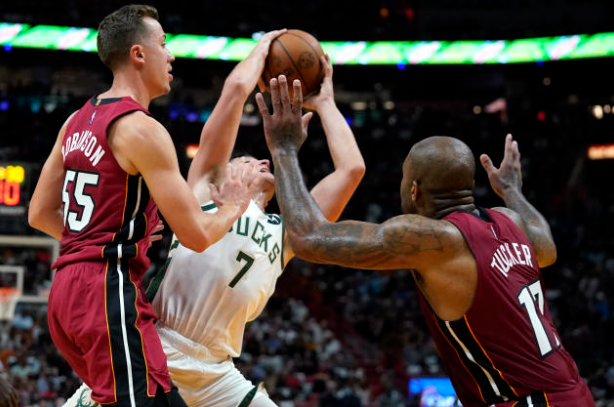 阿德巴约单场狂砍83分超越科比，成为NBA历史单场得分第二高