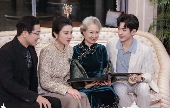 短剧中老年演员日薪达上千元 为何短剧行业优秀中老年演员资源紧缺