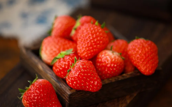 你怀念的“老草莓味”可能是个错觉 为什么现在的草莓味道不一样了 你怀念的“老草莓味”可能是个错觉 为什么现在的草莓味道不一样了