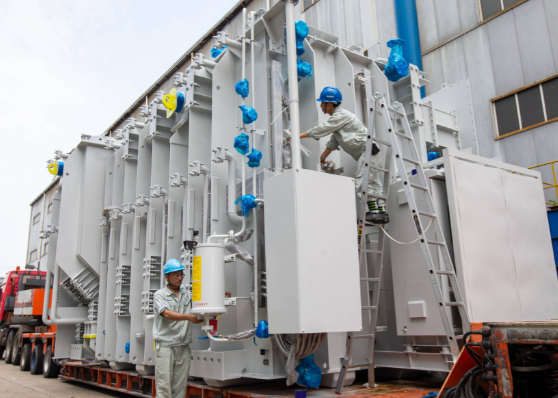 变压器为何热销海外 我国2025年变压器出口总值同比增长近36%