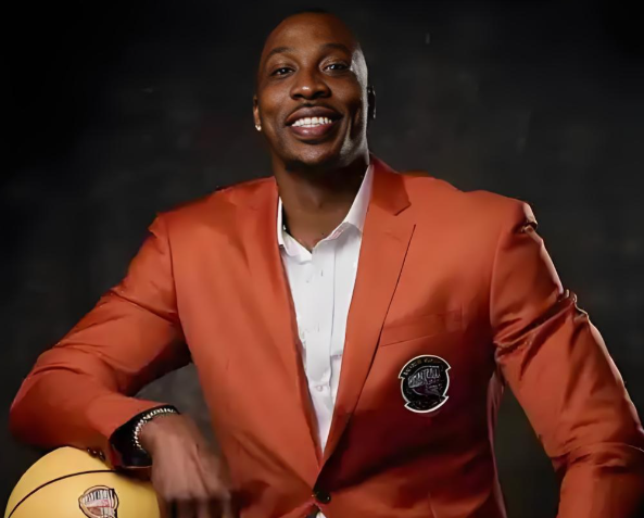 “魔兽”霍华德宣布退役 霍华德无缘NBA75大巨星