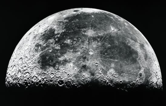 研究发现30亿年前月球仍“生机勃勃” 月球岩浆补给事件首次确认