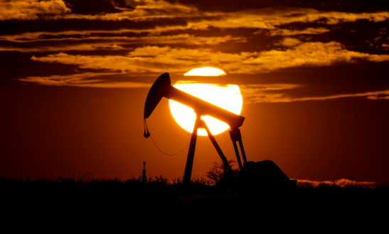 涨幅超9%!国际油价大幅上涨 伦敦布伦特原油期货收于每桶100.46美元