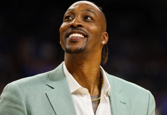 “魔兽”霍华德宣布退役 霍华德无缘NBA75大巨星