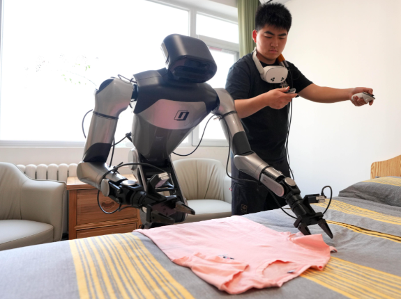 中国失能半失能老年人超过4000万人 发展养老机器人是当下迫切的需求