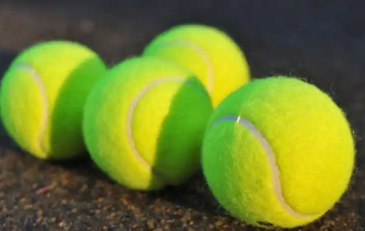 北京团队研发全球首个全自主网球人形机器人 具备长程动态打网球的能力