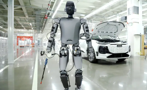 车企为何扎堆进军人形机器人 2025年国内人形机器人整机企业已超140家