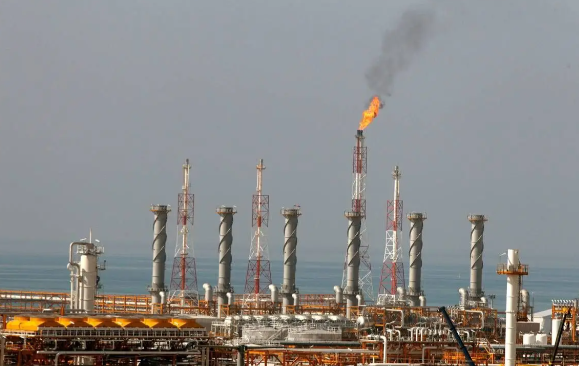 伊朗总统强烈谴责美以袭击伊能源基础设施 特朗普称对以袭击伊朗油气设施“毫不知情” 伊朗总统强烈谴责美以袭击伊能源基础设施 特朗普称对以袭击伊朗油气设施“毫不知情”