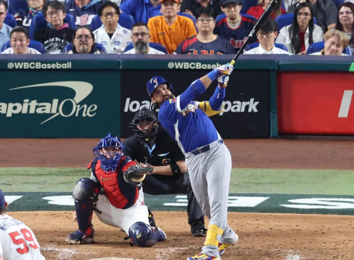 委内瑞拉3-2击败美国!委内瑞拉首夺世界棒球经典赛冠军