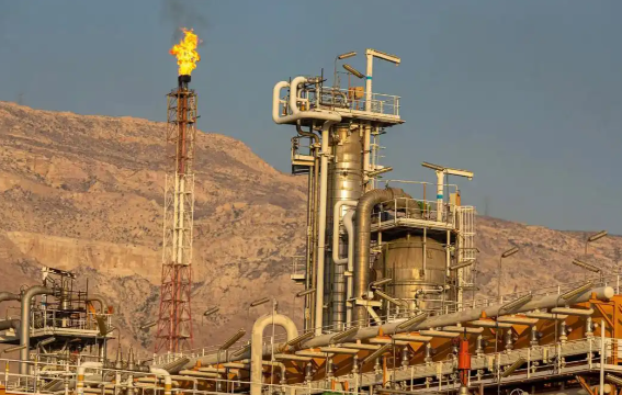 伊朗总统强烈谴责美以袭击伊能源基础设施 特朗普称对以袭击伊朗油气设施“毫不知情” 伊朗总统强烈谴责美以袭击伊能源基础设施 特朗普称对以袭击伊朗油气设施“毫不知情”