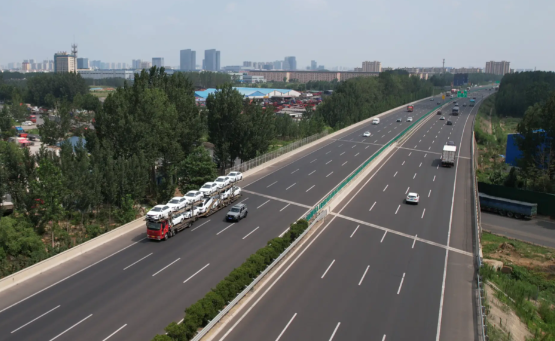 道路运输从业人员年龄上限放宽至63岁 多地交通运输岗位从业年龄上限提升