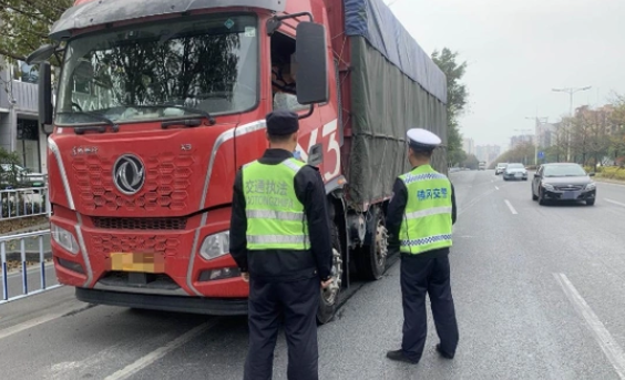 道路运输从业人员年龄上限放宽至63岁 多地交通运输岗位从业年龄上限提升