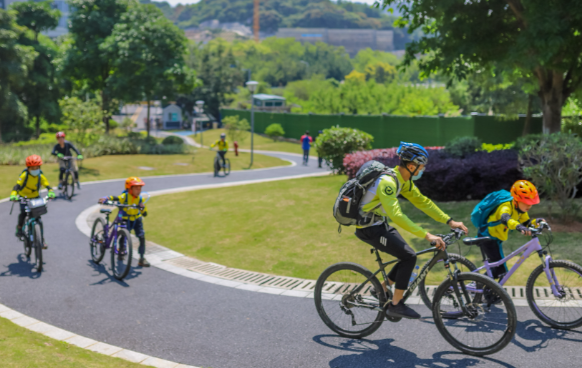 运动后出现这种症状别轻视 长时间固定姿势运动易致血栓形成