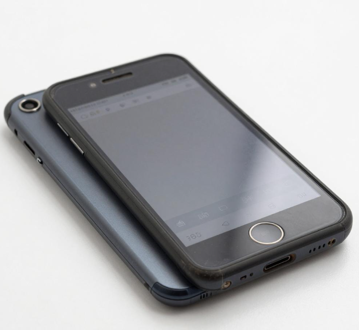 旧手机回收一天一个价 2026抽屉里的旧手机突然成了硬通货