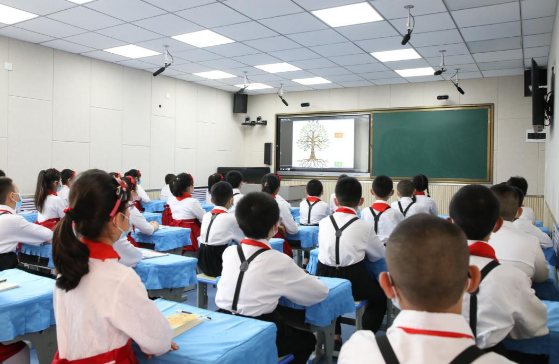 多地取消统一早读 2026年春季新学期全国多地中小学作息调整