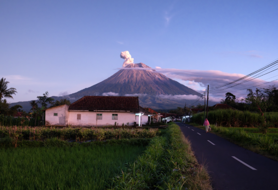 日本富士山“随时可能喷发” 本富士山“随上一次大规模喷发是在1707年