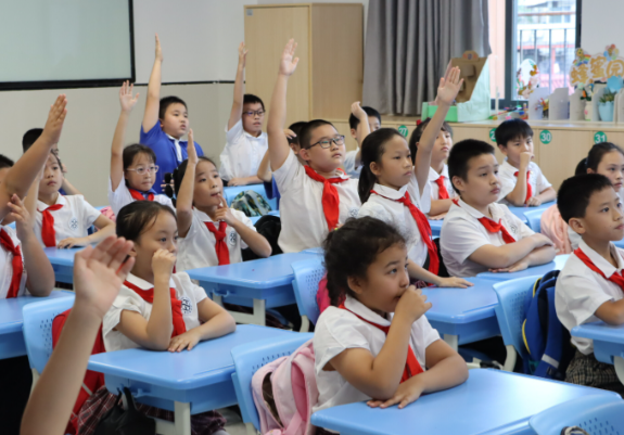 多地取消统一早读 2026年春季新学期全国多地中小学作息调整