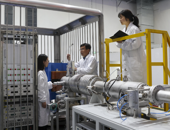 我国首台2×6MV商用串列加速器完成组装 我国2×6MV串列加速器零部件实现全部国产化