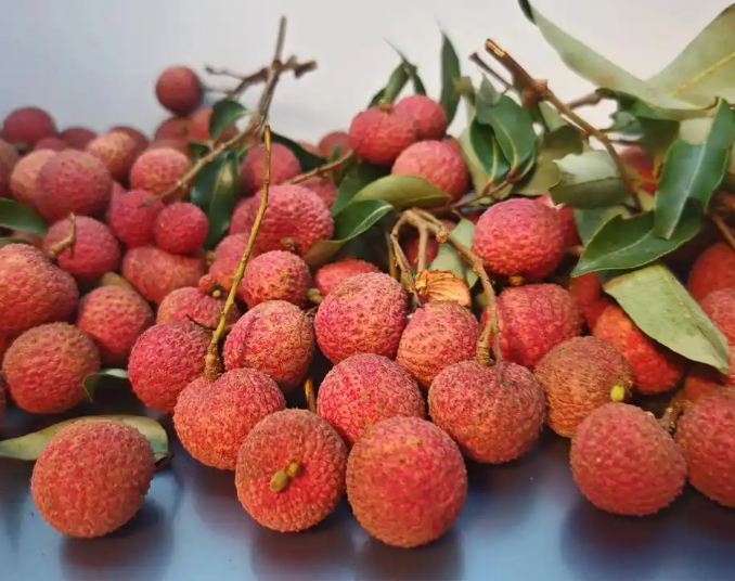 爱吃荔枝的人“天塌了”，今年“荔枝自由”或难实现