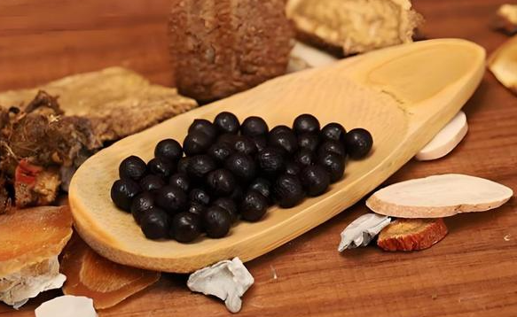 沉香化滞丸的功效作用有哪些 沉香化滞丸可以给小孩服用吗